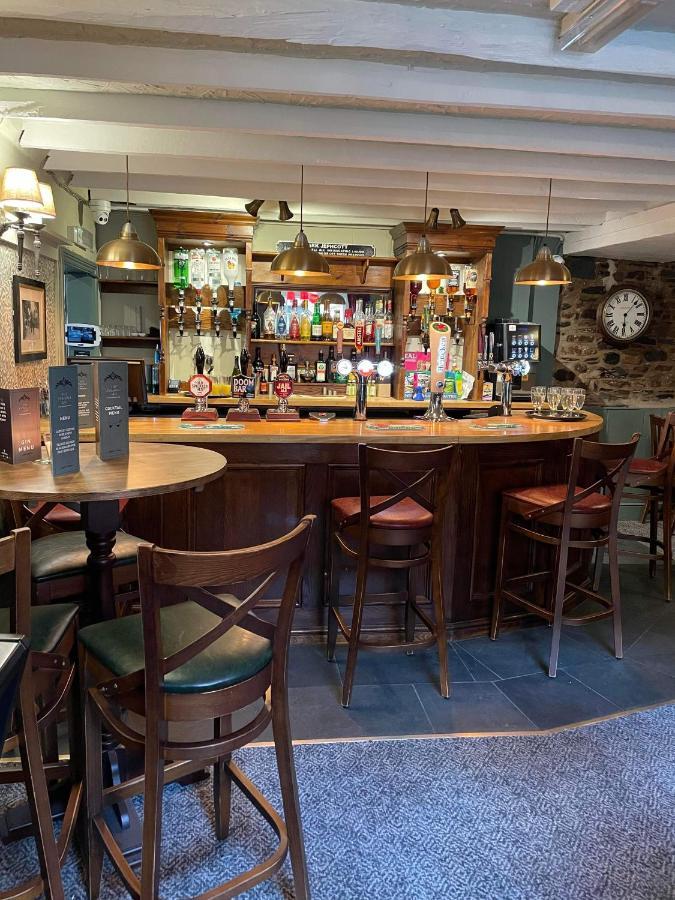The Fountain Inn & Riverside Restaurant Okehampton Exteriér fotografie