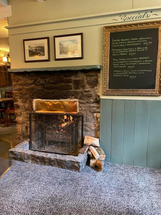 The Fountain Inn & Riverside Restaurant Okehampton Exteriér fotografie